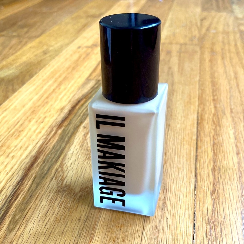 IL MAKIAGE | Shade #20 Foundation 30 ML / 1 FL OZ Bottle - Woke Up Like This